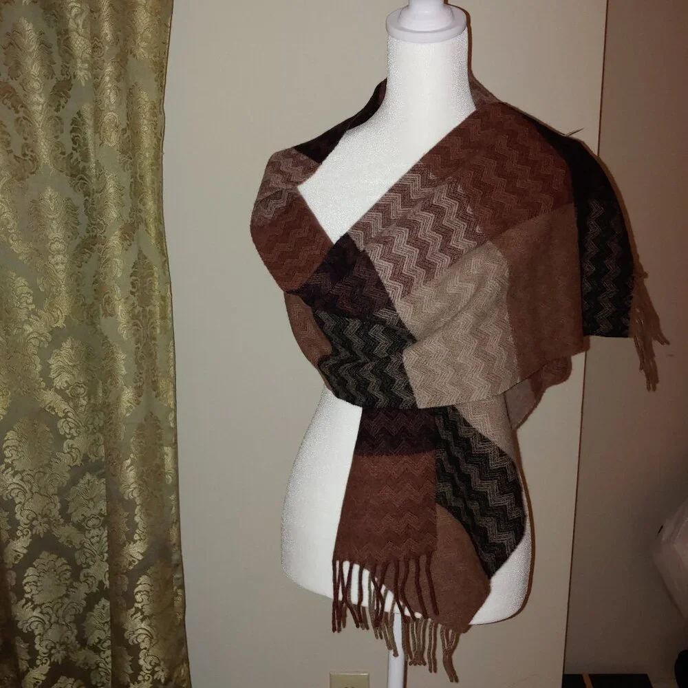 IrelandEye Cashmere Wool Blend Chevron pattern Fringes Scarf Brown OS